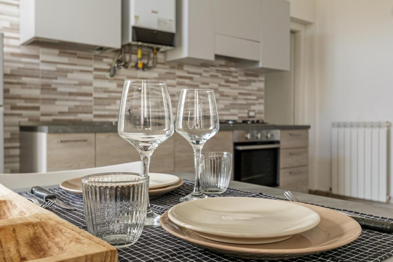 Al 33 Di Via Roma - Apartments Cardano al Campo Kültér fotó