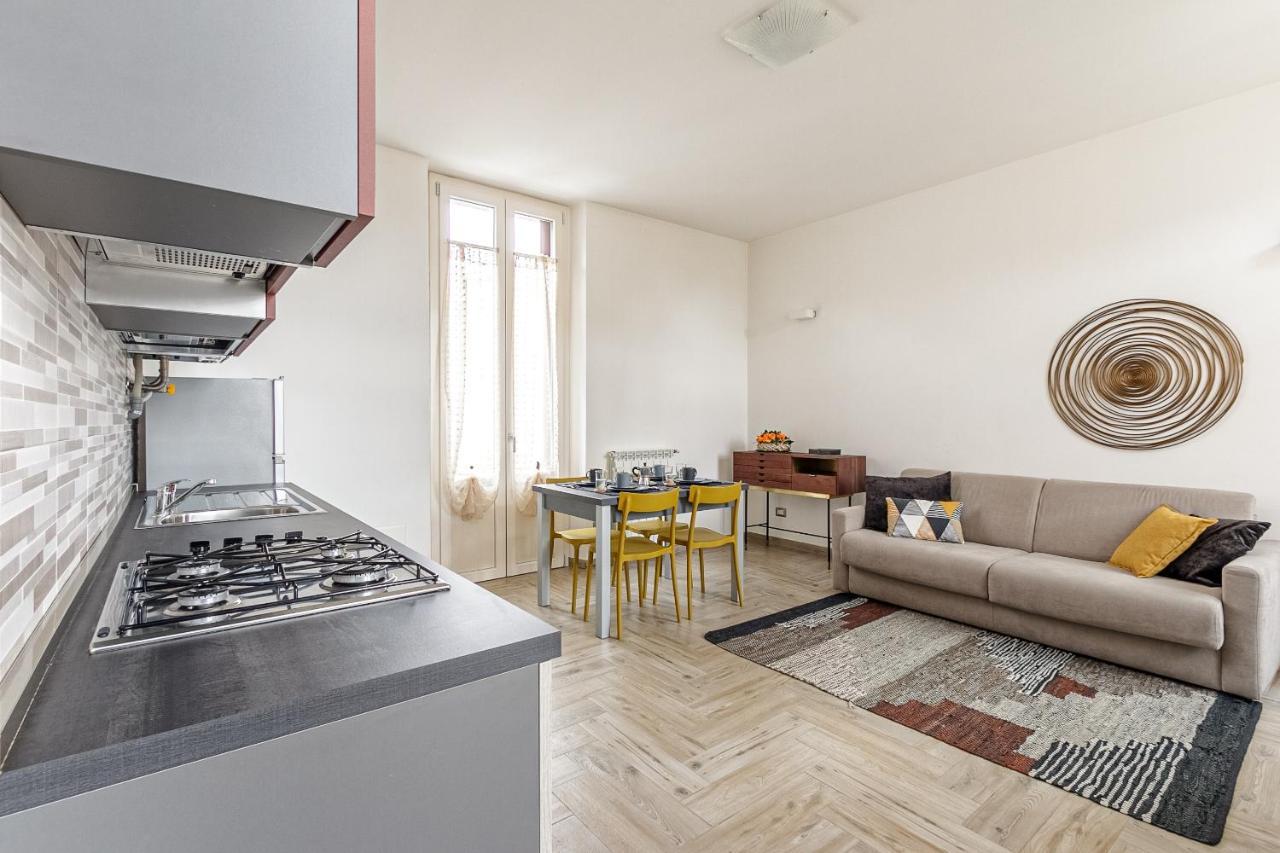 Al 33 Di Via Roma - Apartments Cardano al Campo Kültér fotó