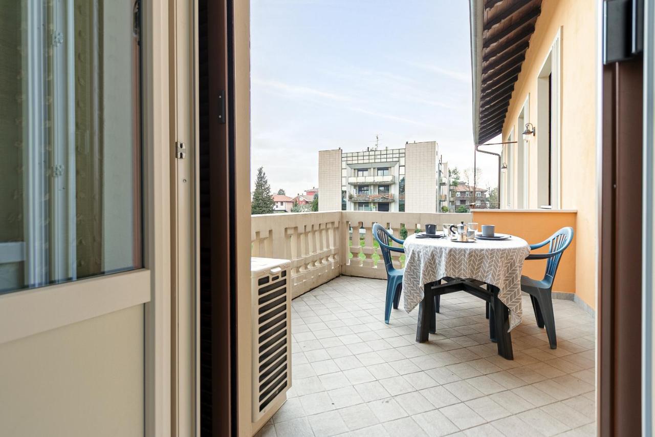 Al 33 Di Via Roma - Apartments Cardano al Campo Kültér fotó