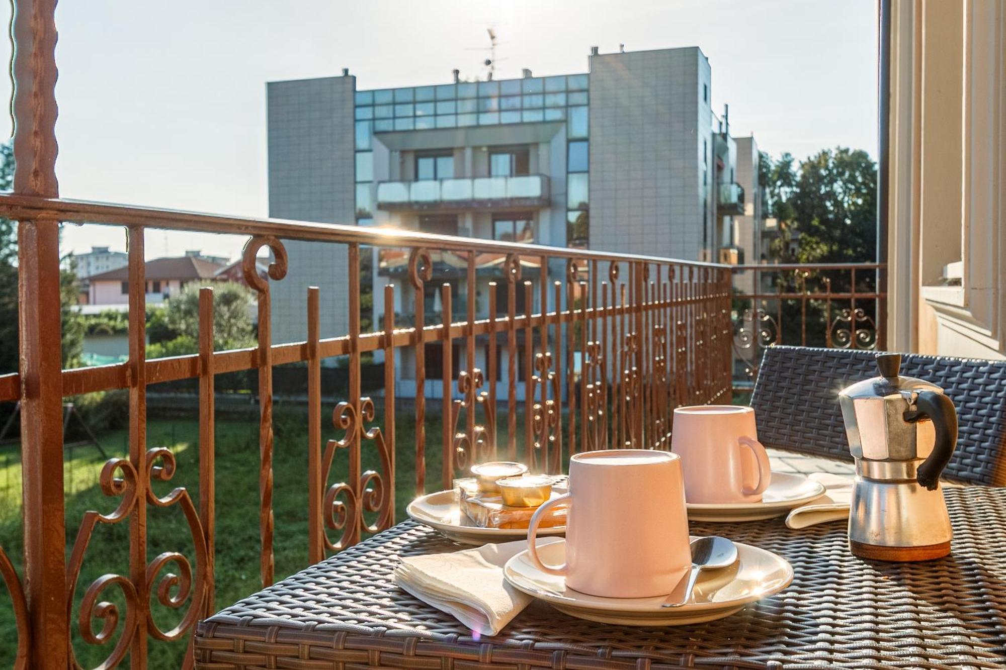 Al 33 Di Via Roma - Apartments Cardano al Campo Kültér fotó